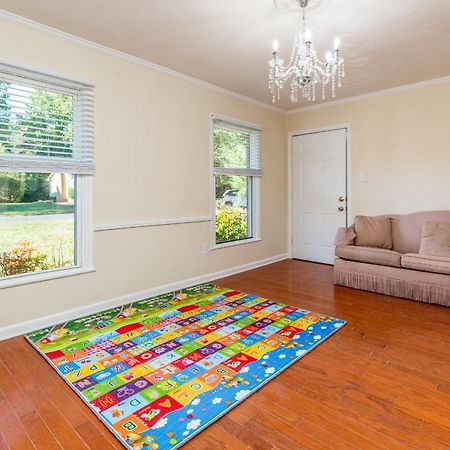 Centrally Located Spacious Abode Charlotte Zewnętrze zdjęcie